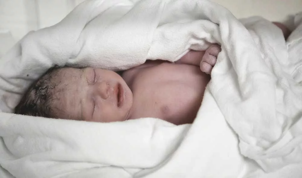 frottis vaginal bébé né par césarienne