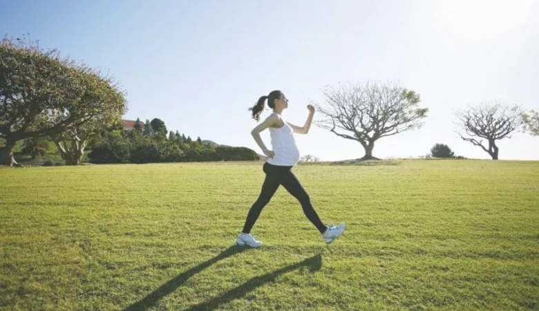Les femmes enceintes qui pratiquent une activité physique régulière ont un accouchement plus rapide et moins de césarienne