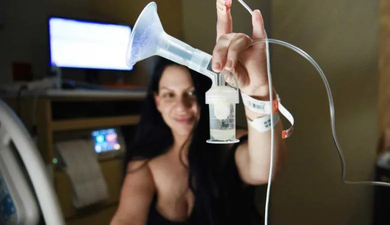 Stimulation des mamelons avec un tire lait pour déclencher l'accouchement
