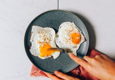 Le jaune d'oeuf est une bonne source de choline pendant la grossesse