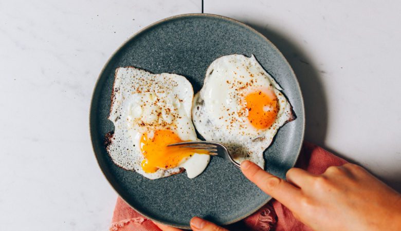 Le jaune d'oeuf est une bonne source de choline pendant la grossesse