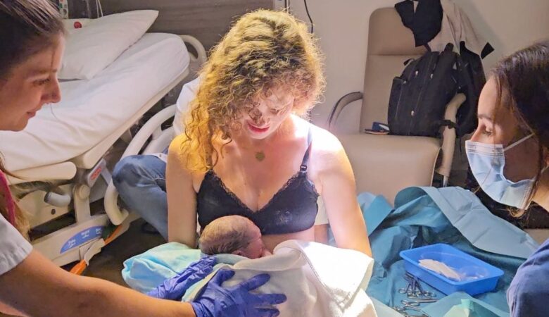 Le récit de naissance douce, doula et maman de 4 enfants, sur Naturelle Maman